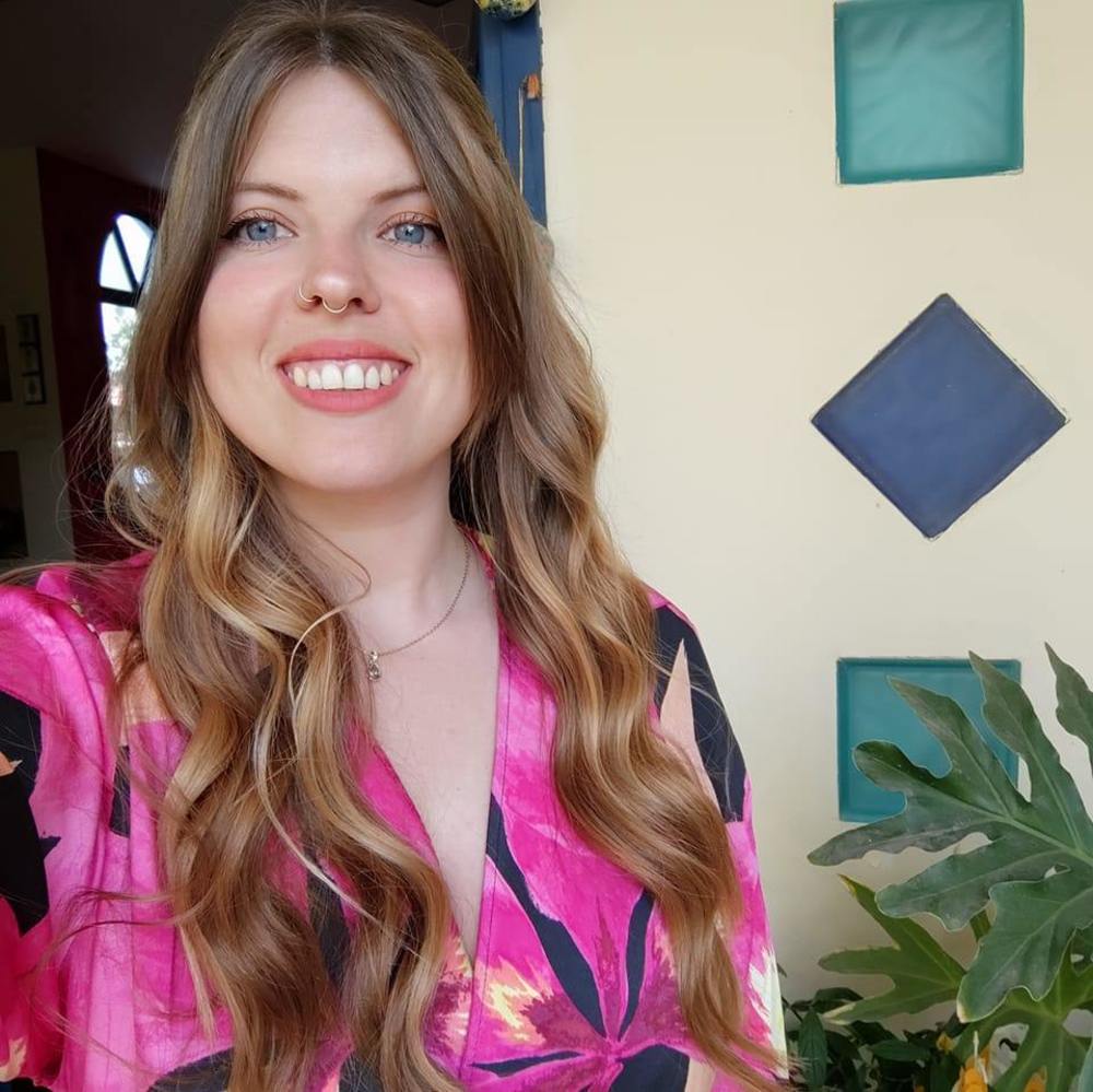 Meet your Posher, Yulia
